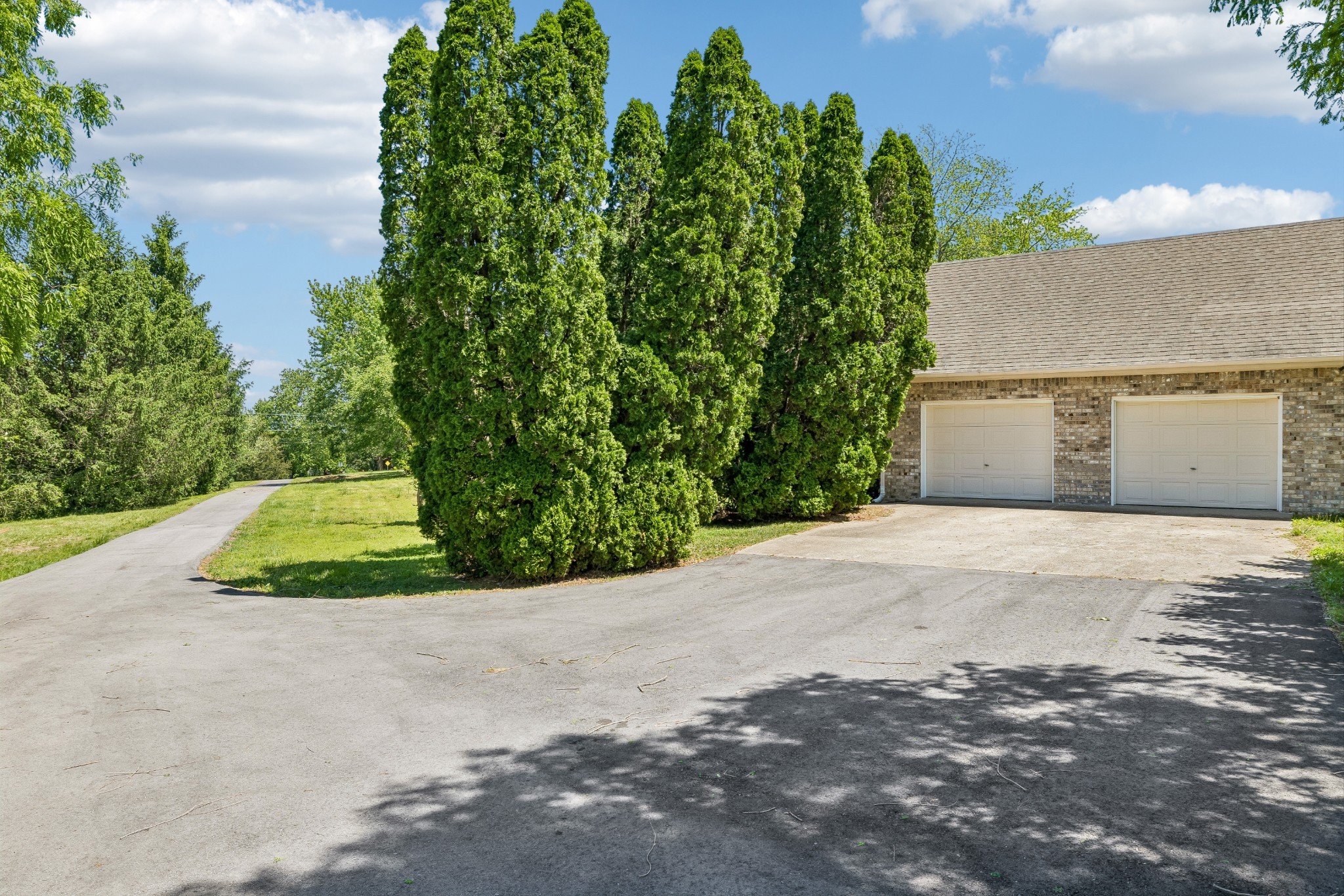 1690 Lawrence Lane Springfield TN 37172