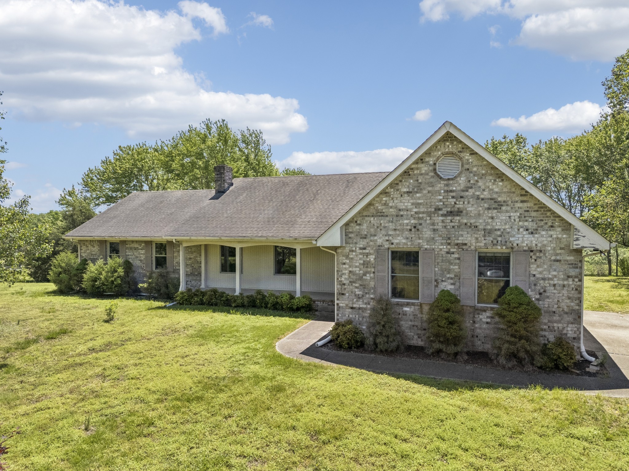 1690 Lawrence Lane Springfield TN 37172