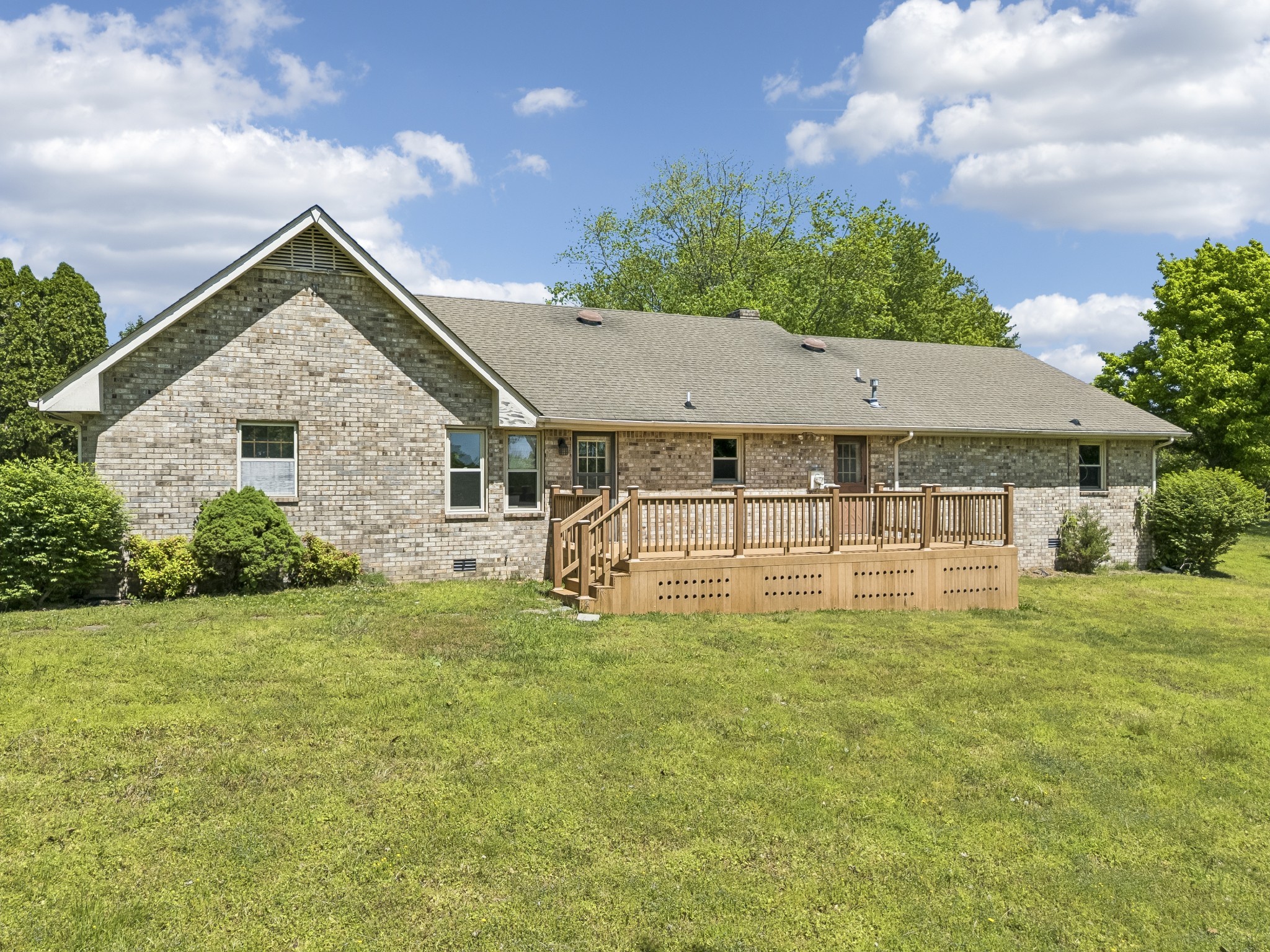 1690 Lawrence Lane Springfield TN 37172