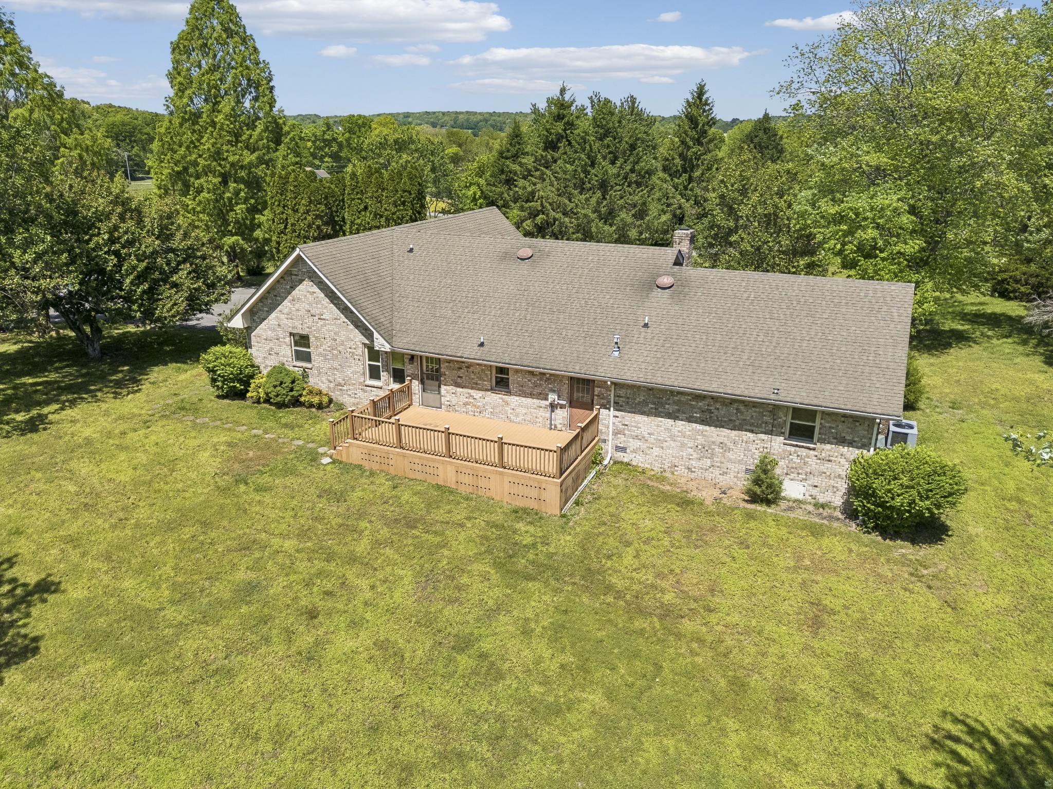 1690 Lawrence Lane Springfield TN 37172
