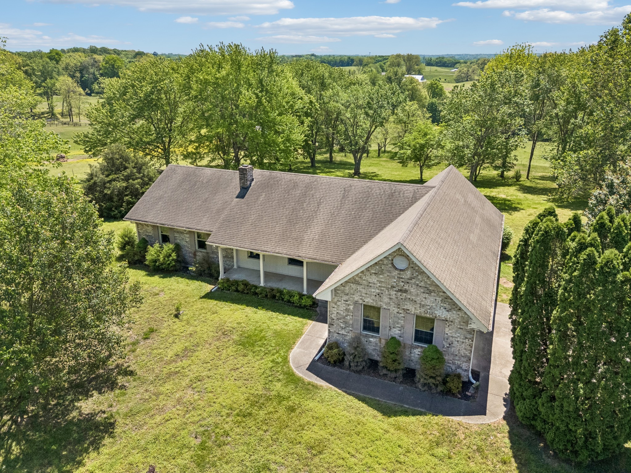 1690 Lawrence Lane Springfield TN 37172