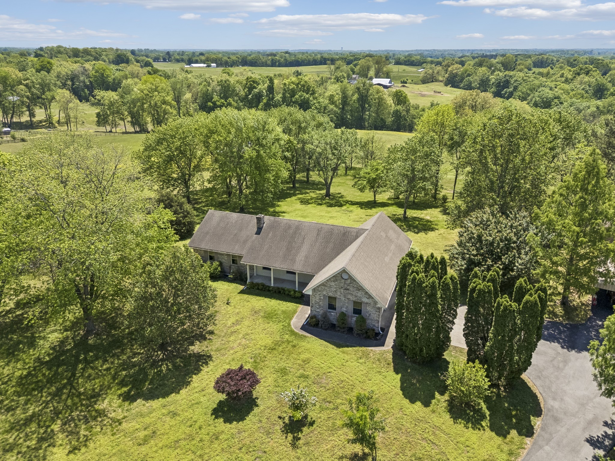 1690 Lawrence Lane Springfield TN 37172