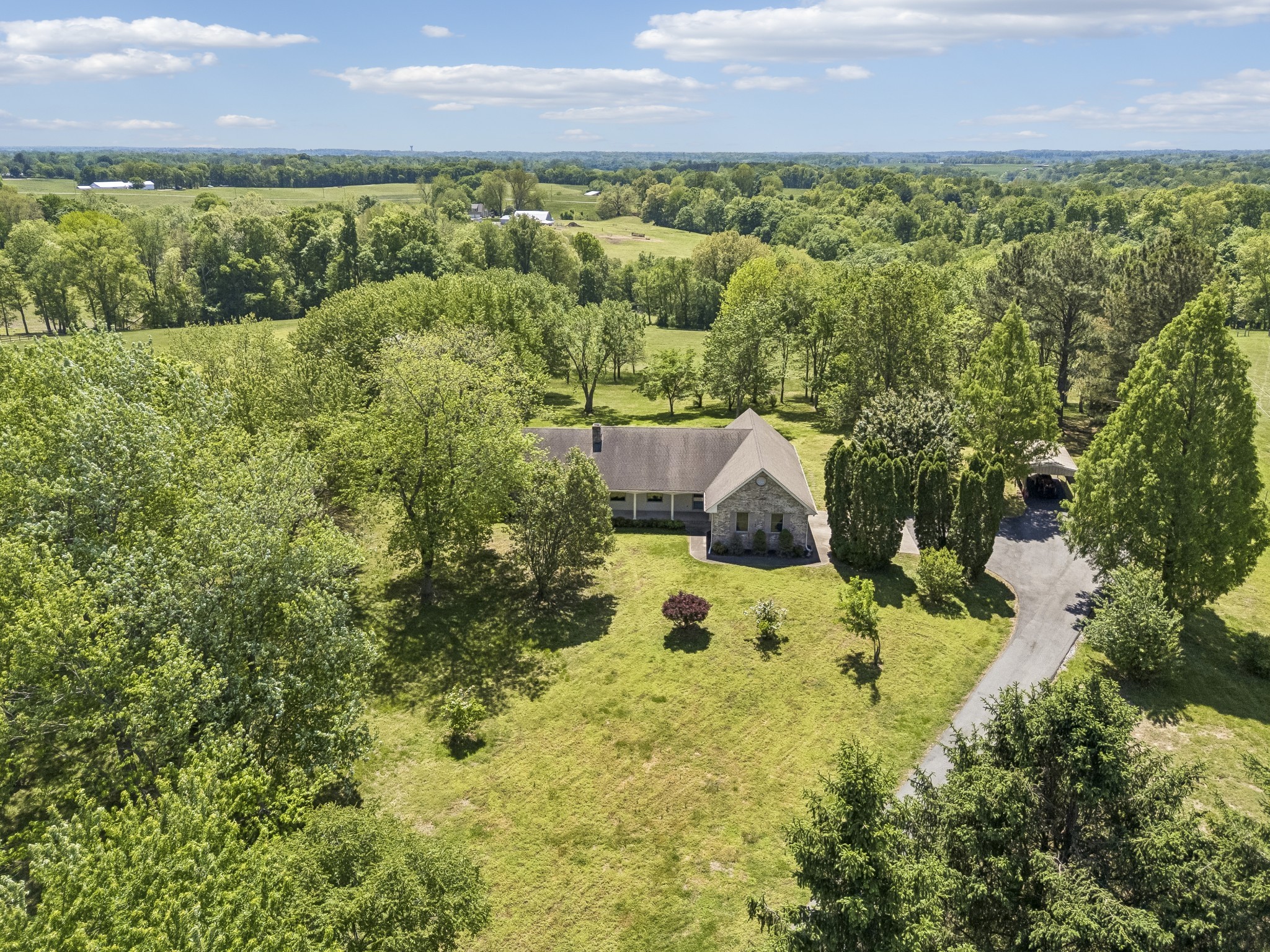 1690 Lawrence Lane Springfield TN 37172