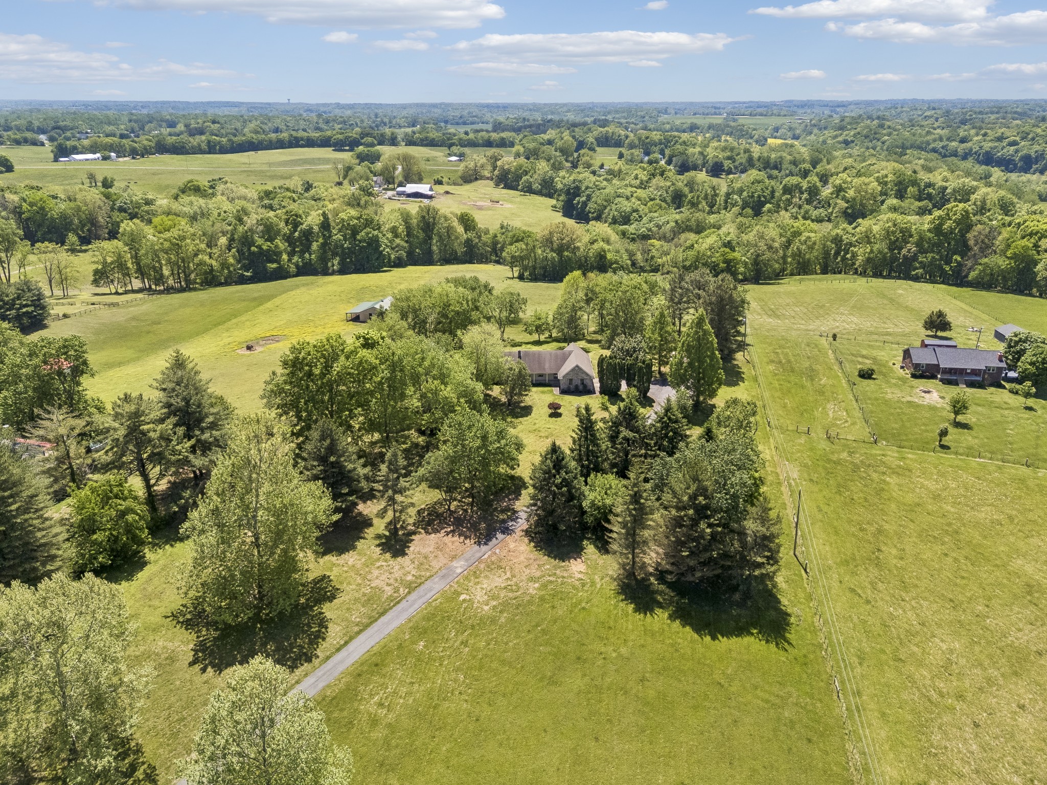 1690 Lawrence Lane Springfield TN 37172