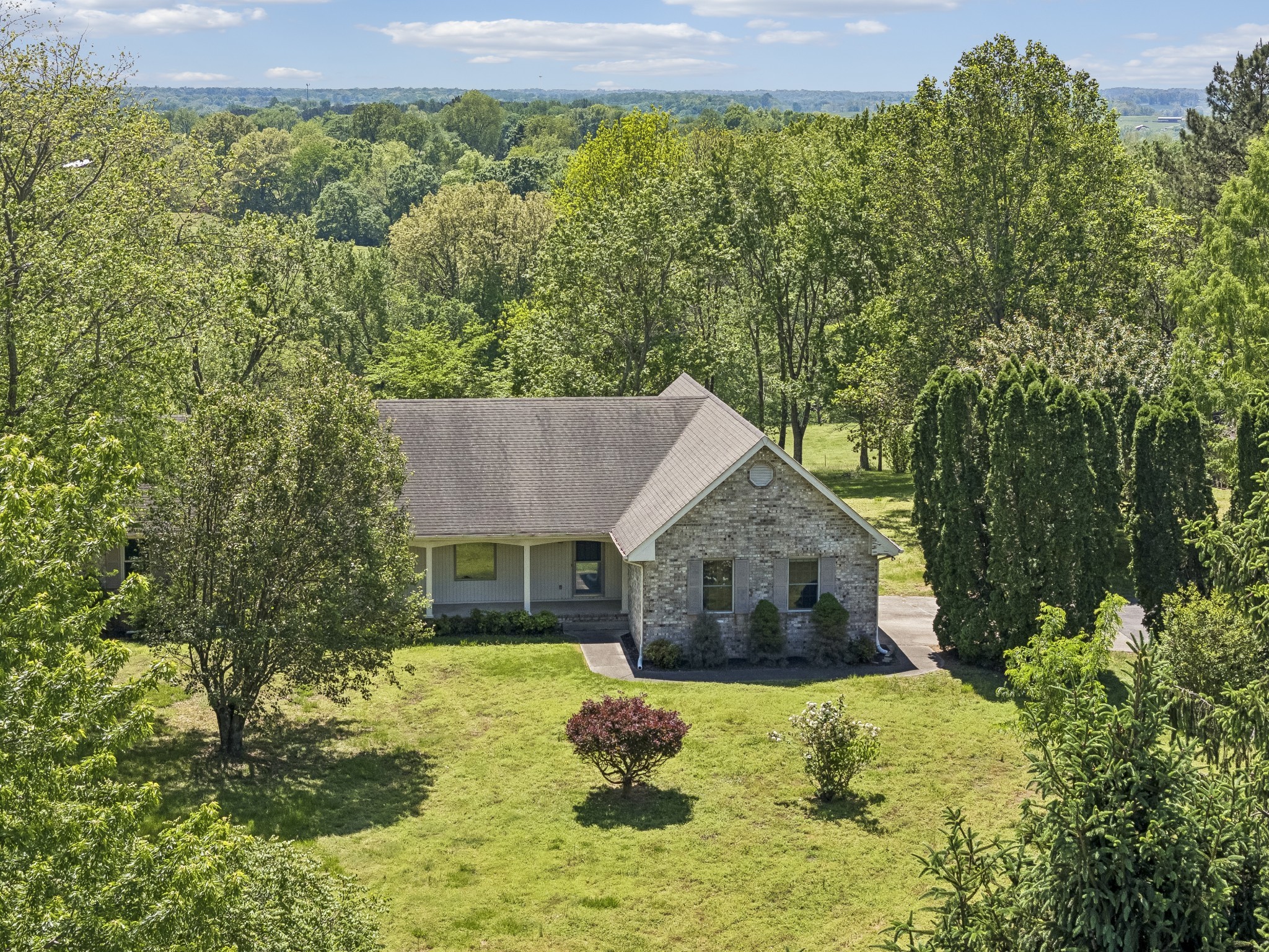 1690 Lawrence Lane Springfield TN 37172