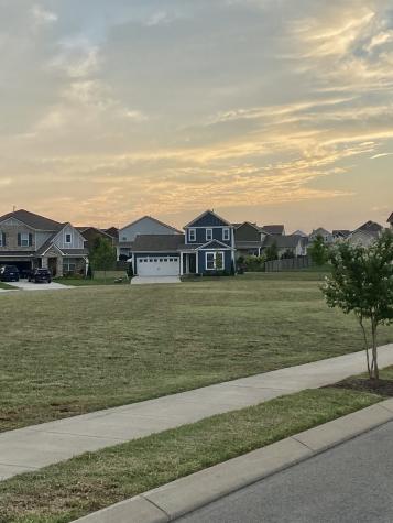 1002 Cunningham Circle Spring Hill TN 37174