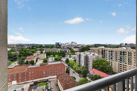 900 20th Ave, S Nashville TN 37212