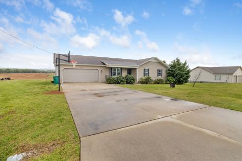 419 Strawberry Drive Winchester TN 37398