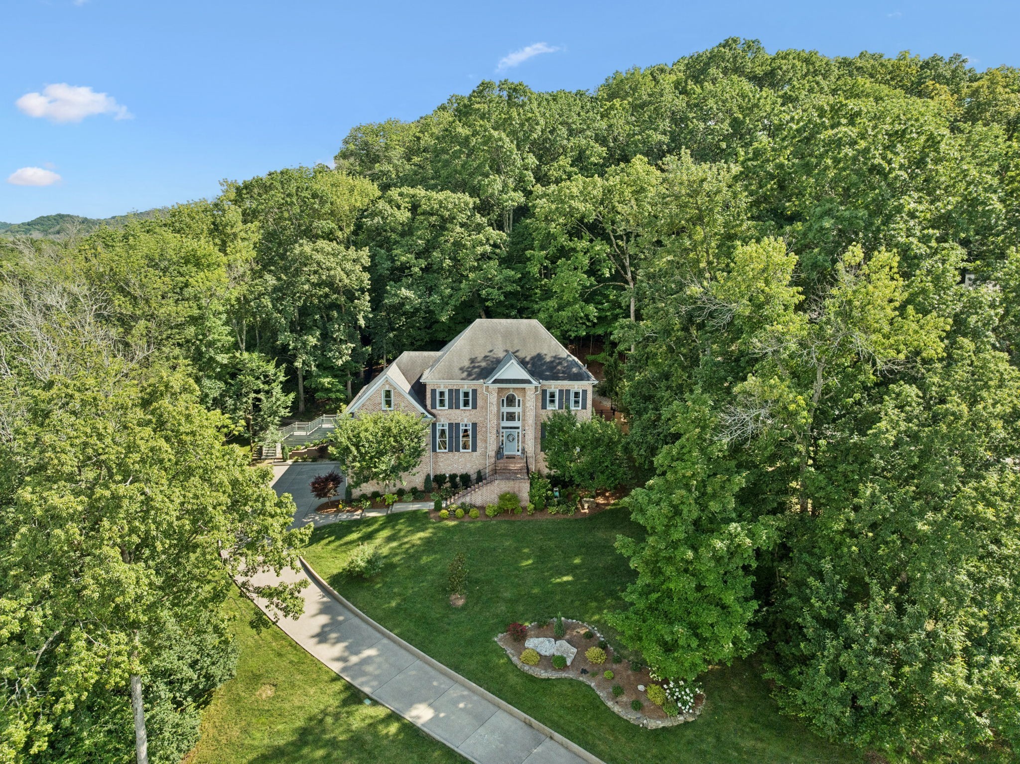 1943 Bristol Court Brentwood TN 37027