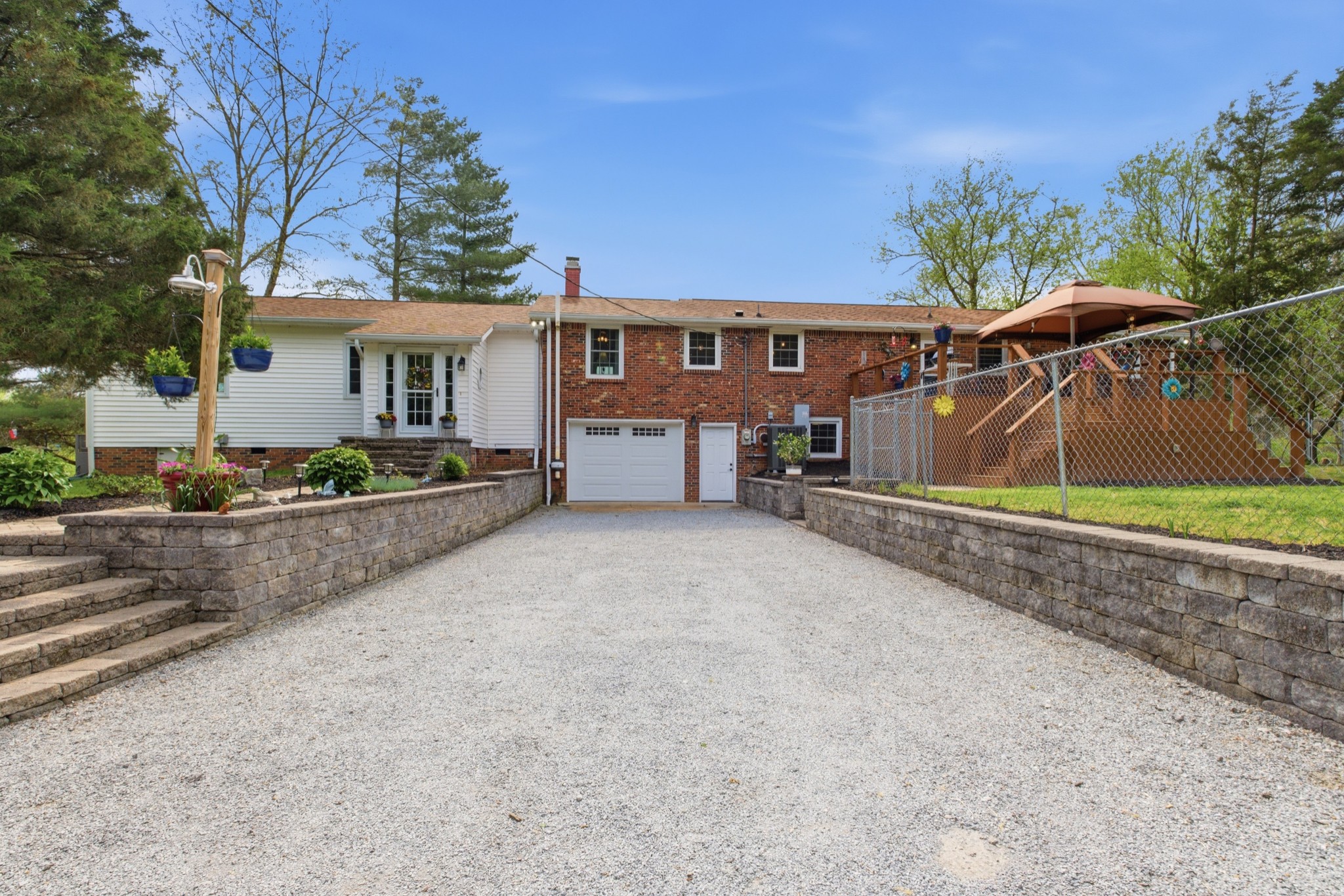 293 E Piney Road Dickson TN 37055