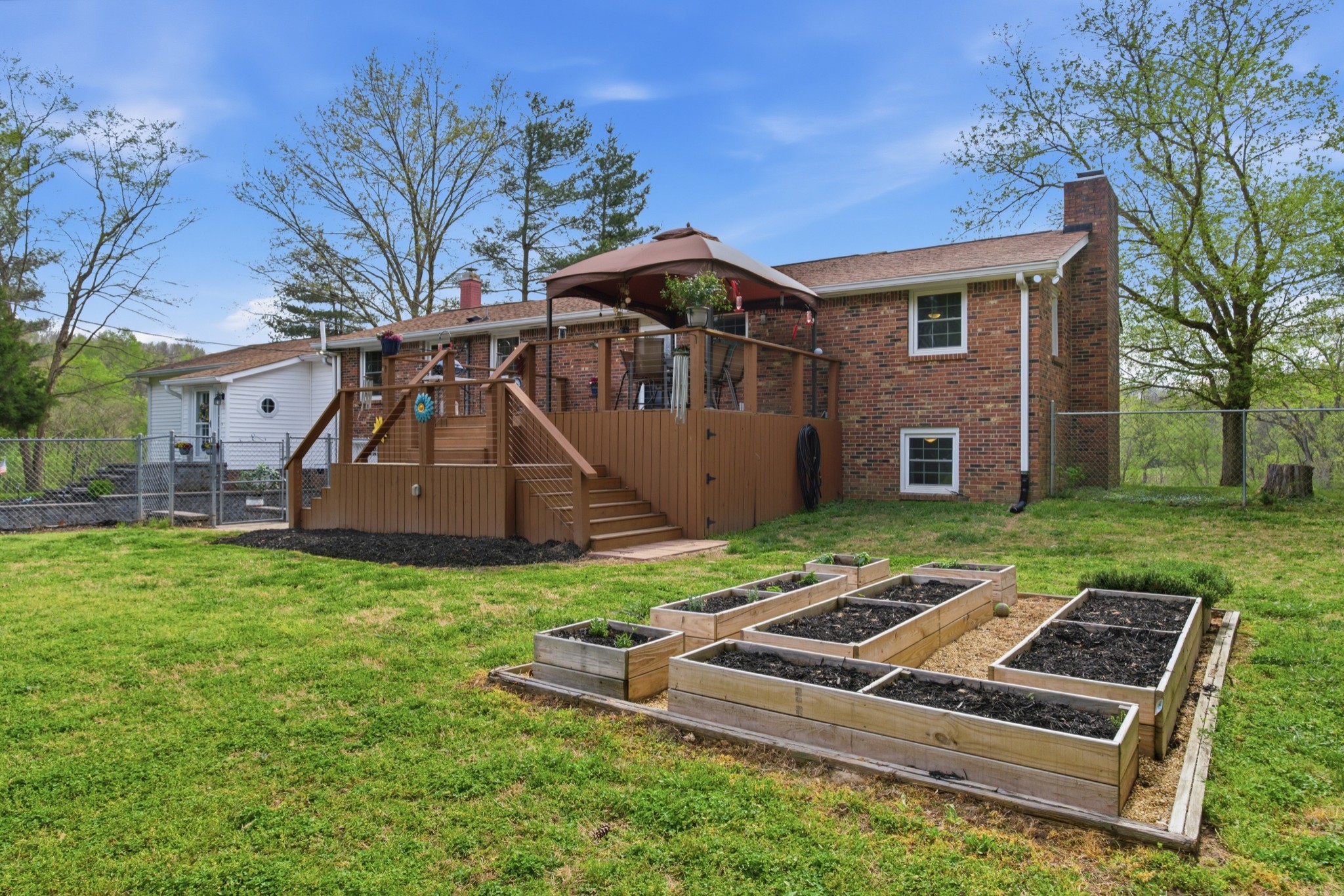 293 E Piney Road Dickson TN 37055