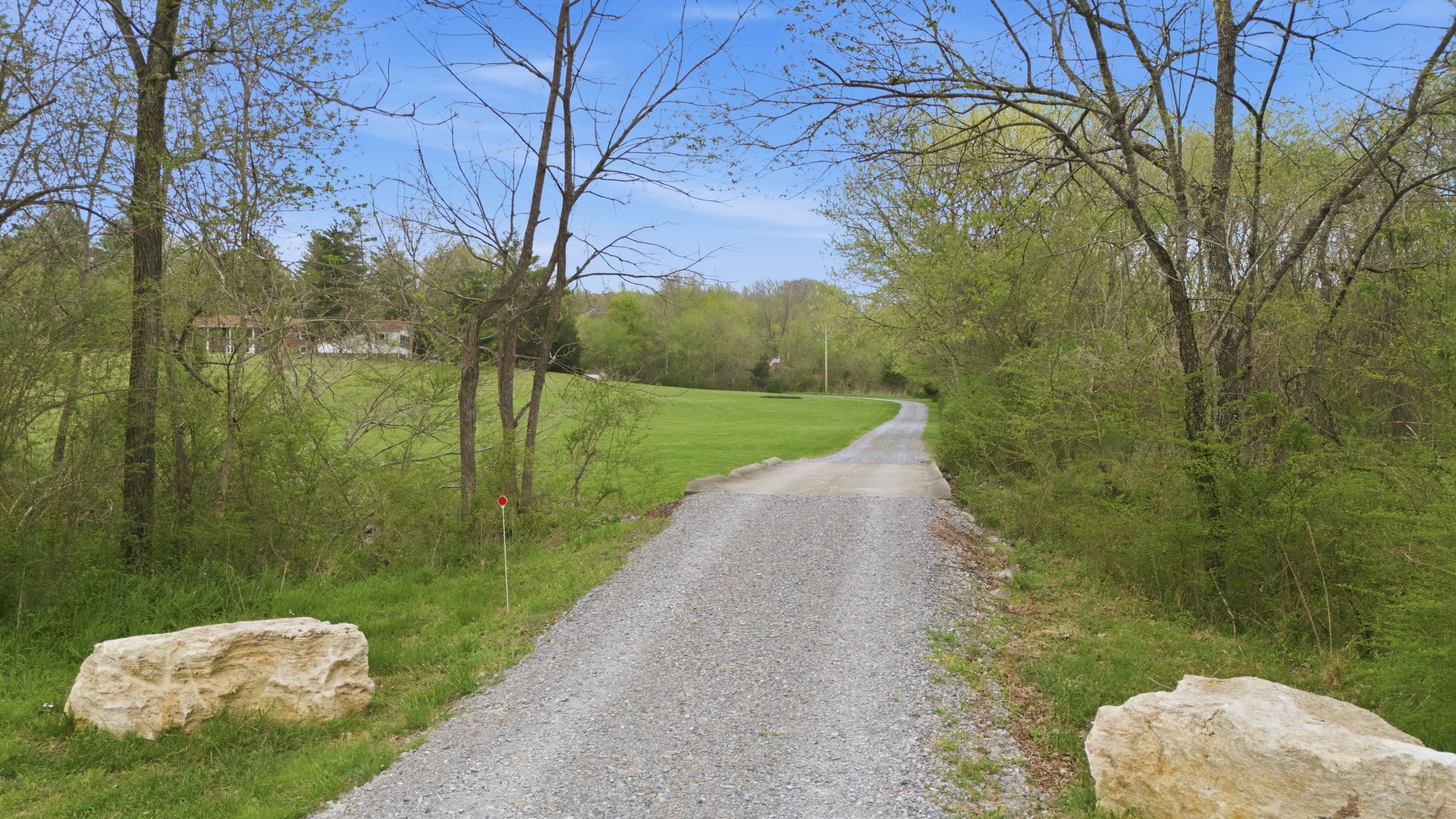 293 E Piney Road Dickson TN 37055