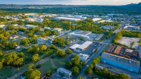 2642 Broad Street Chattanooga TN 37408