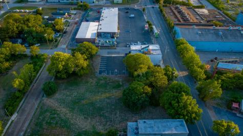 2642 Broad Street Chattanooga TN 37408