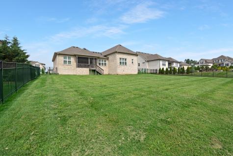 2003 Imagine Circle Spring Hill TN 37174
