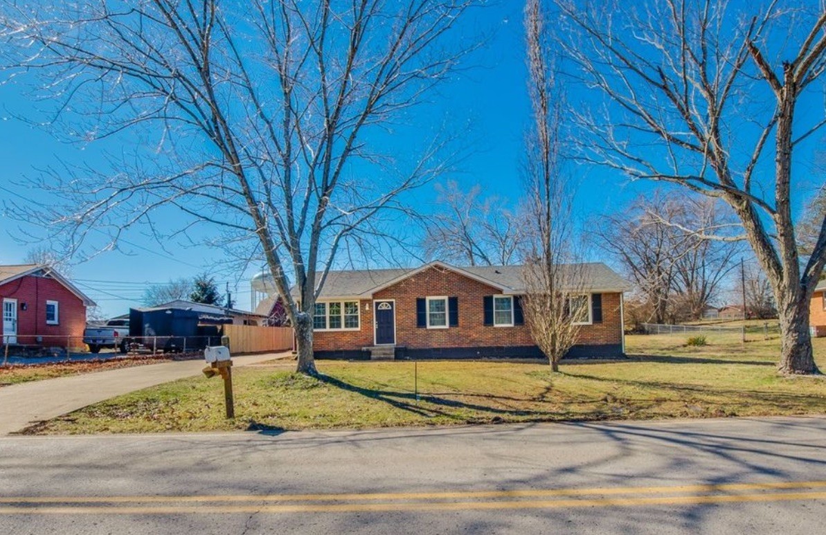 816 Garrettsburg Road Clarksville TN 37042