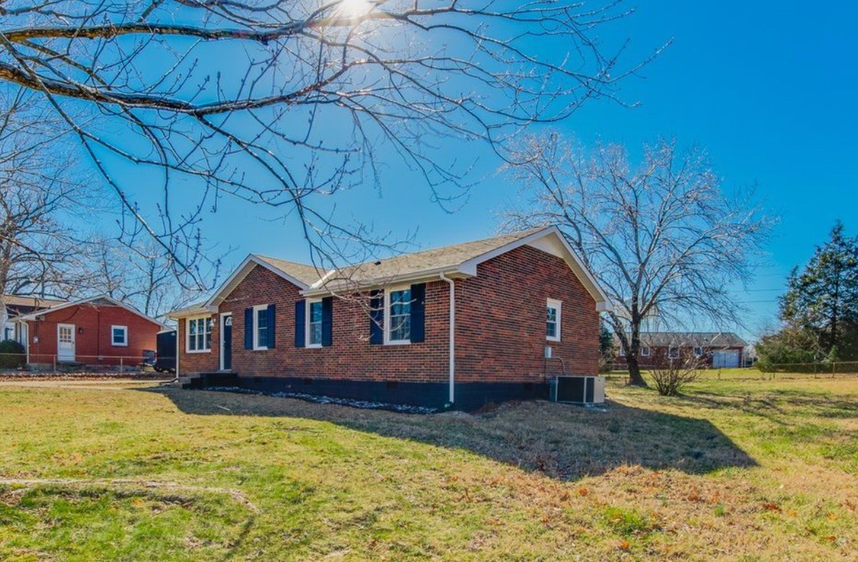 816 Garrettsburg Road Clarksville TN 37042