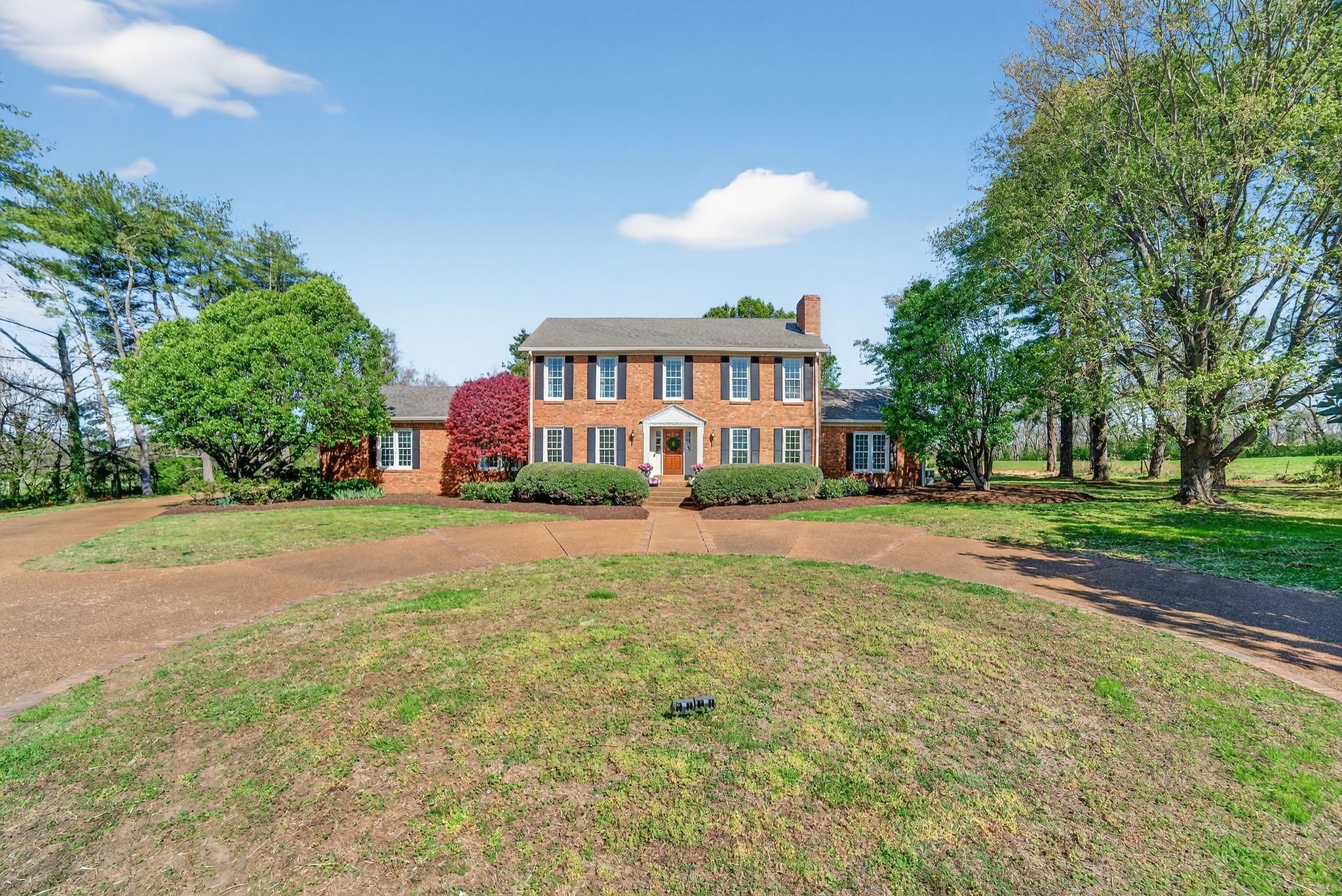 1553 N Main Street Mount Pleasant TN 38474