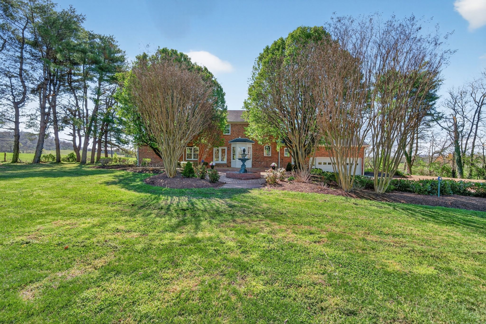 1553 N Main Street Mount Pleasant TN 38474
