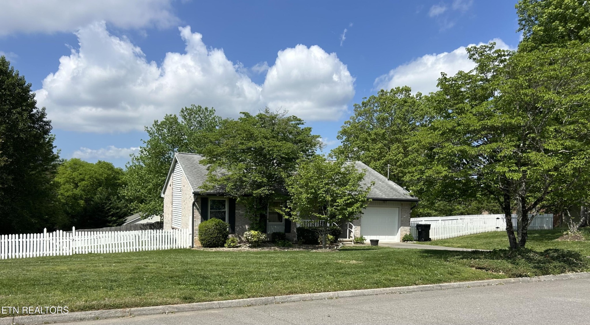 1301 Clear Brook Drive Knoxville TN 37922