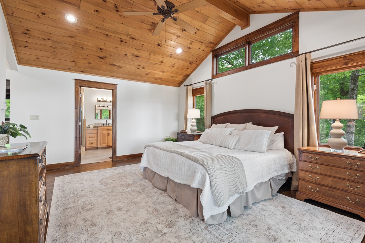 1517 Laurel Lake Drive Monteagle TN 37356