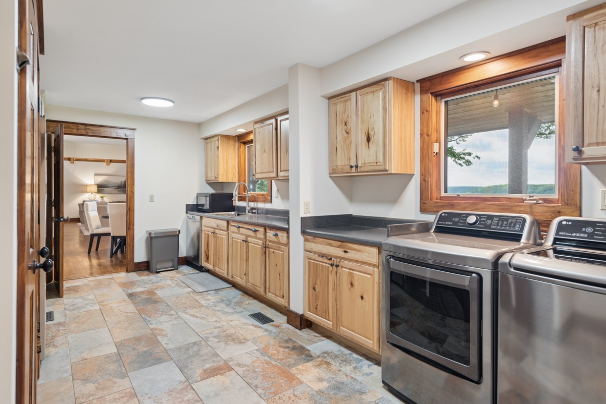 1517 Laurel Lake Drive Monteagle TN 37356