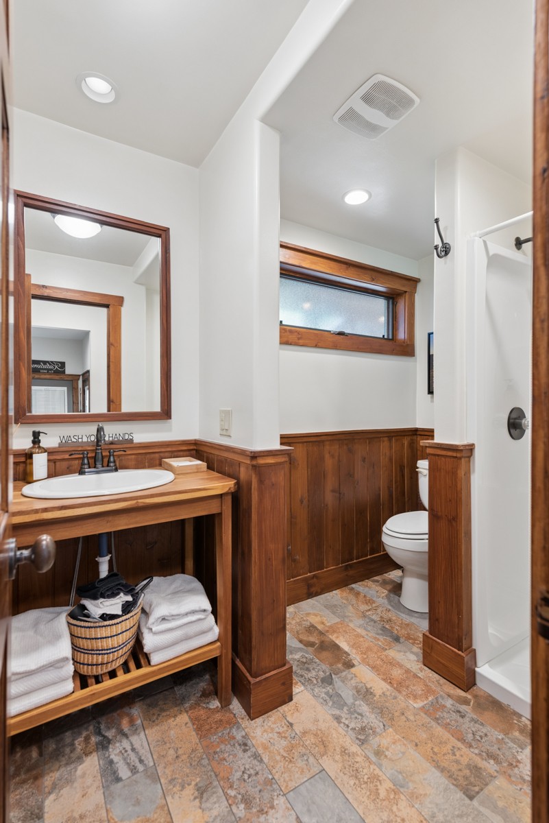 1517 Laurel Lake Drive Monteagle TN 37356