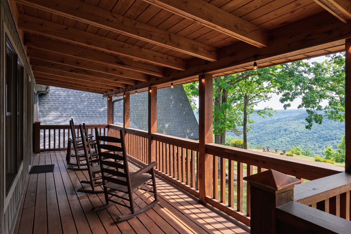 1517 Laurel Lake Drive Monteagle TN 37356