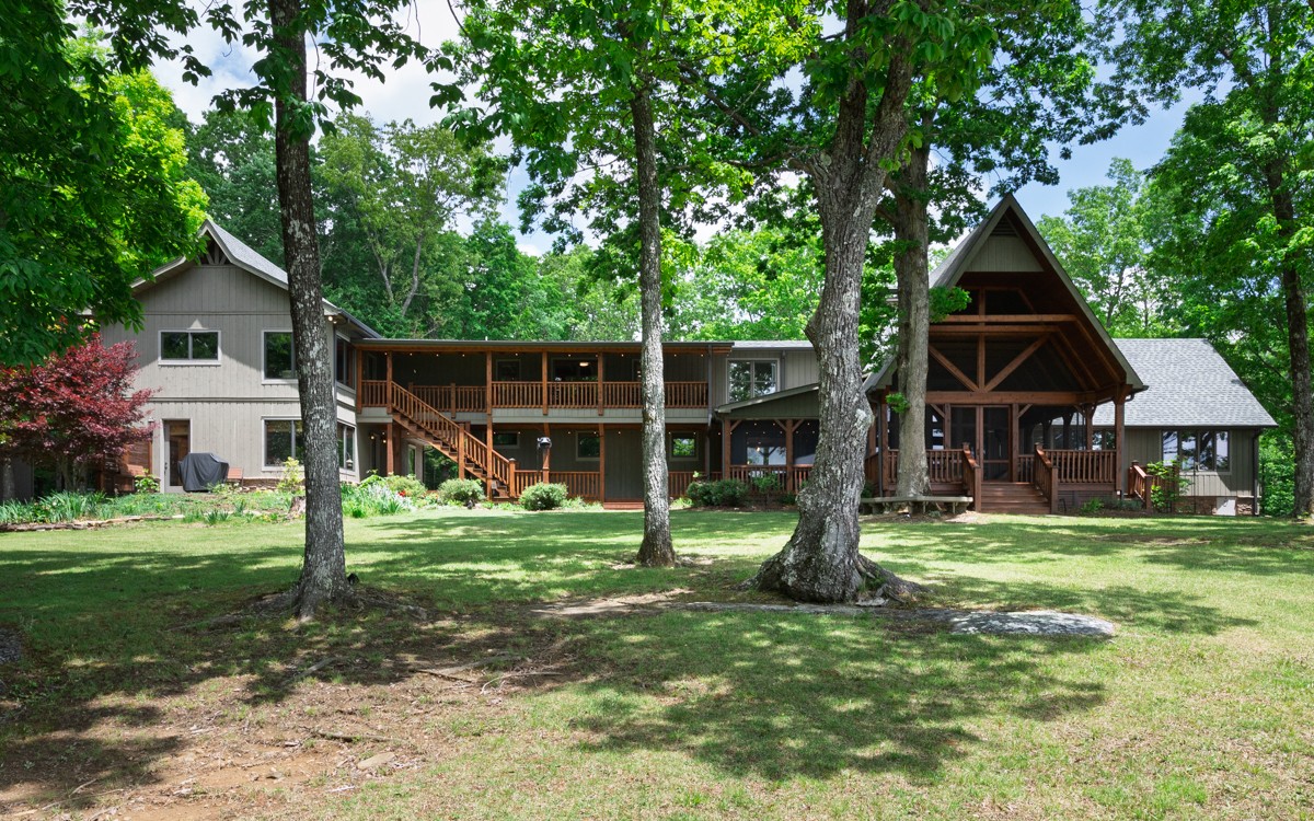 1517 Laurel Lake Drive Monteagle TN 37356