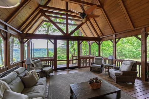 1517 Laurel Lake Drive Monteagle TN 37356