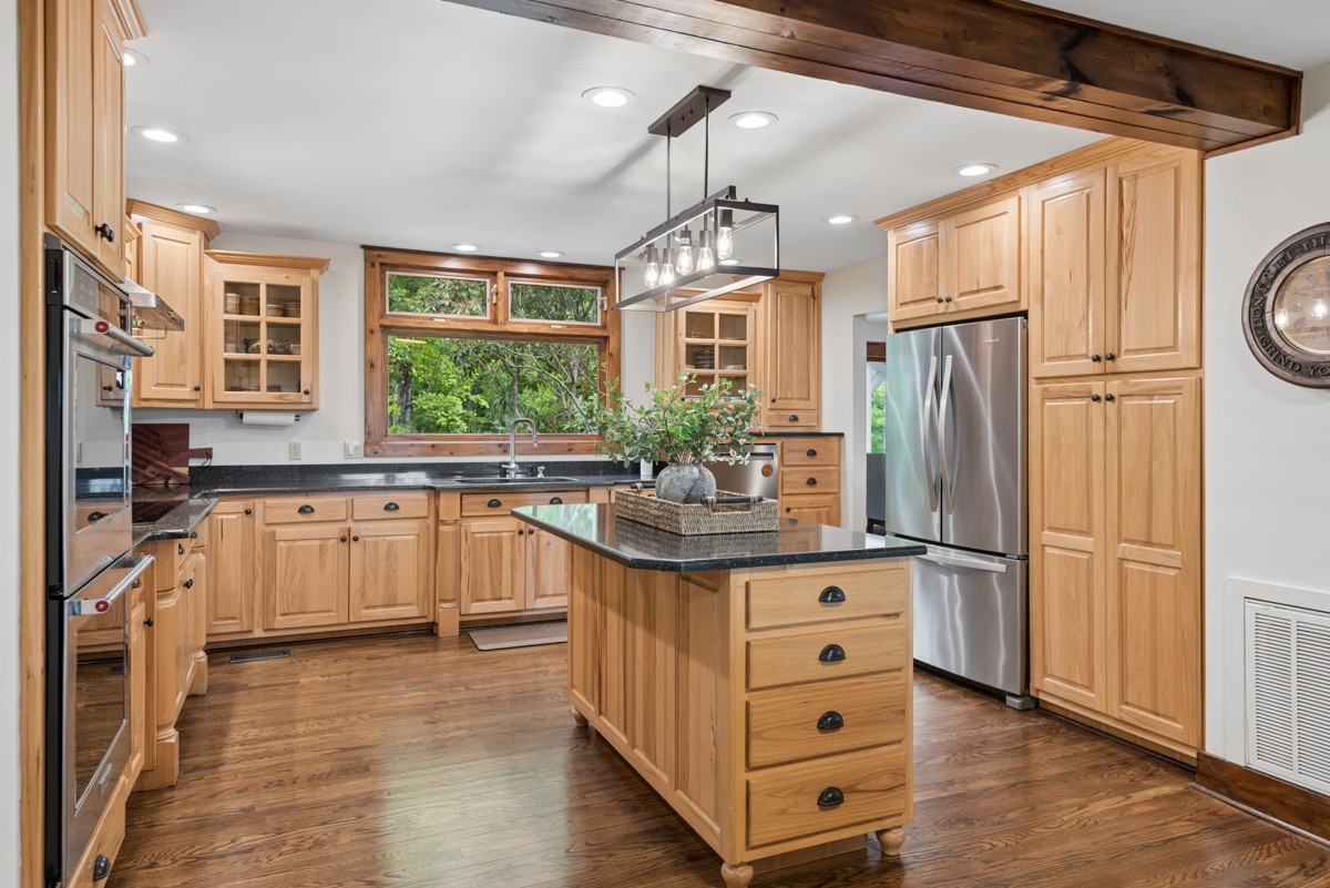 1517 Laurel Lake Drive Monteagle TN 37356