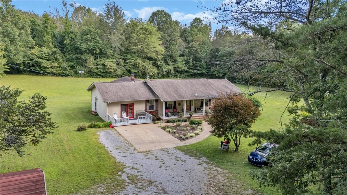 161 Brown Lane Tracy City TN 37387