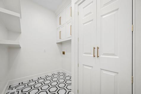 135 Abbottsford Nashville TN 37215