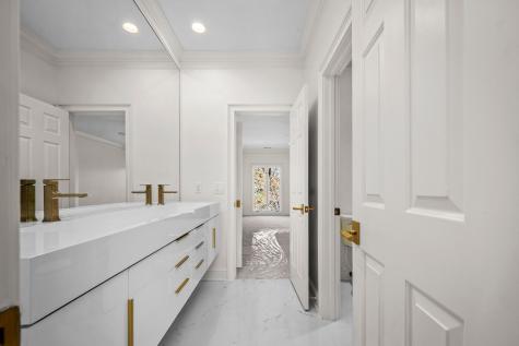 135 Abbottsford Nashville TN 37215