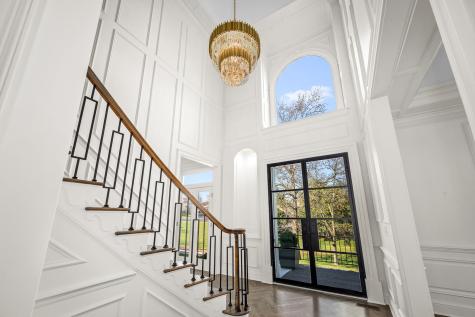 135 Abbottsford Nashville TN 37215