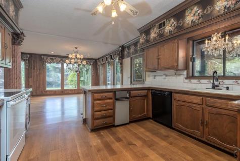 8643 Poplar Pike Memphis TN 38138