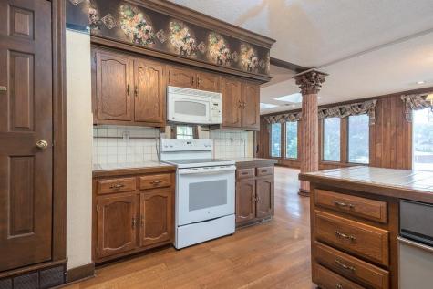 8643 Poplar Pike Memphis TN 38138
