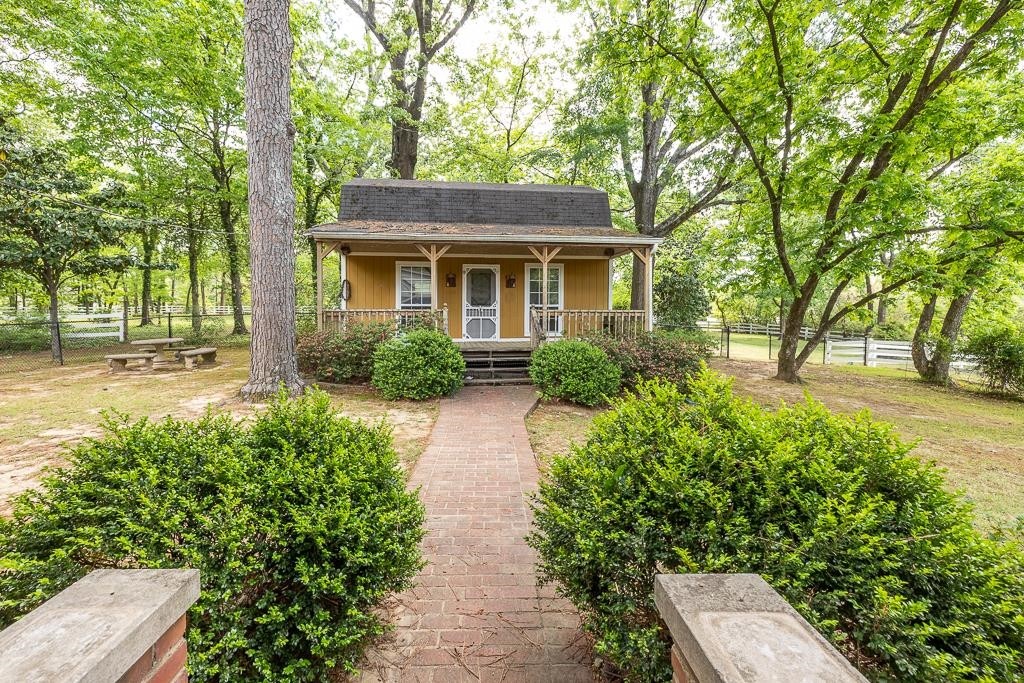8643 Poplar Pike Memphis TN 38138