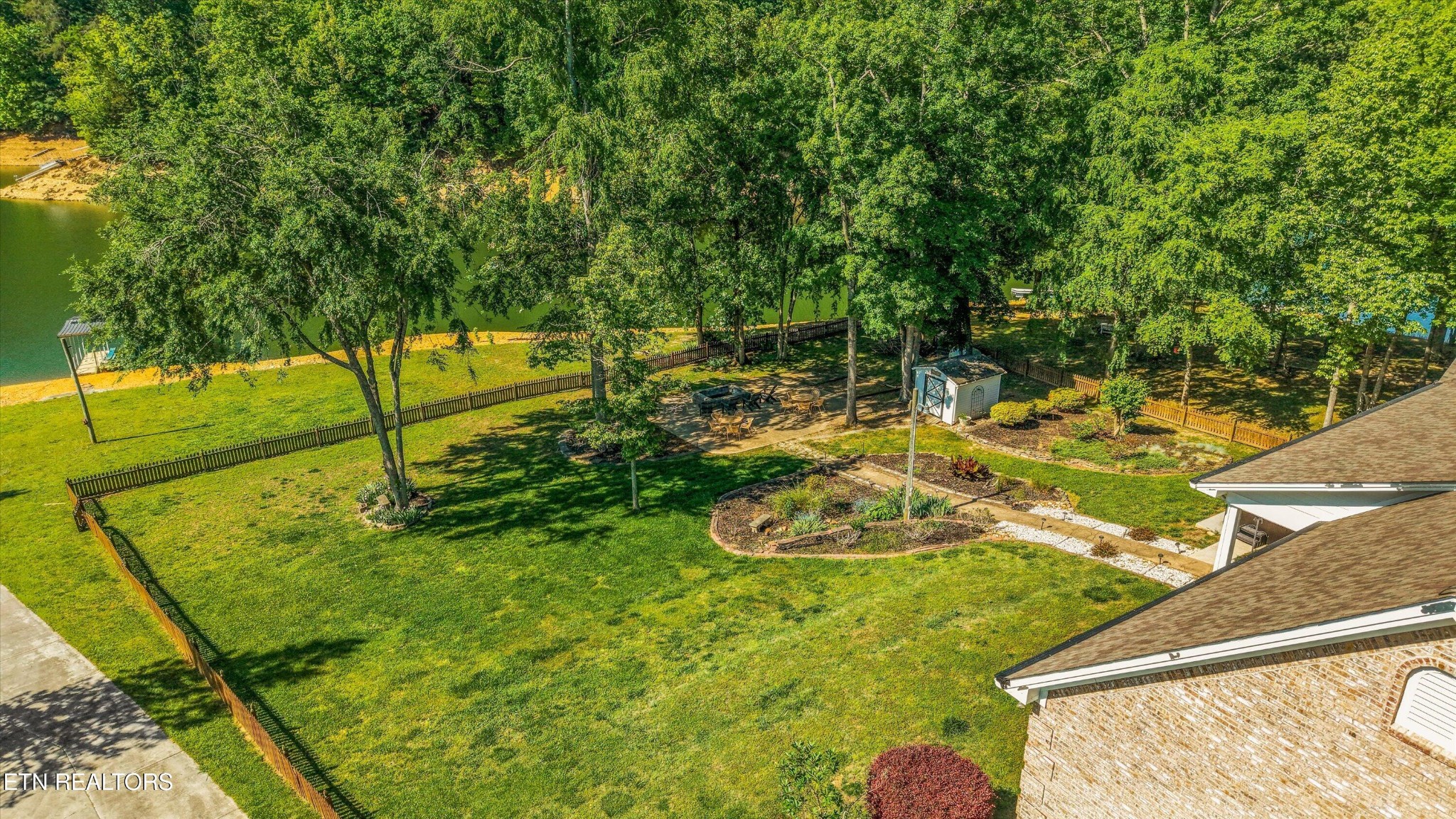 2177 Riverview Drive Dandridge TN 37725