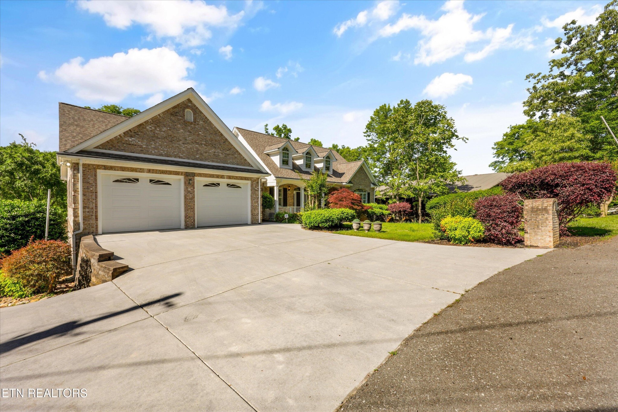2177 Riverview Drive Dandridge TN 37725