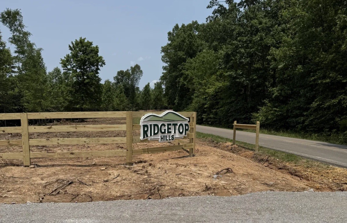 321 Ridgetop Road Hampshire TN 38461