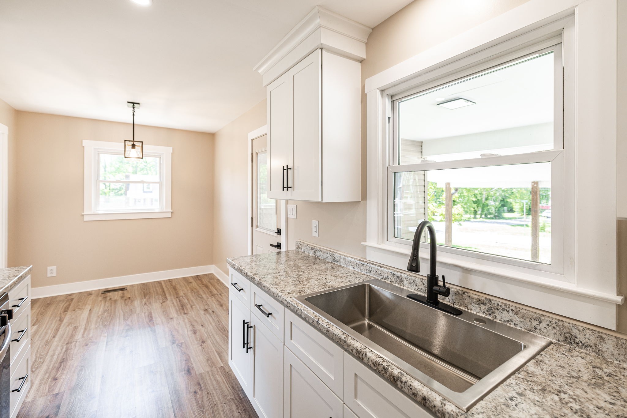2017 Old Greenbrier Pike Greenbrier TN 37073