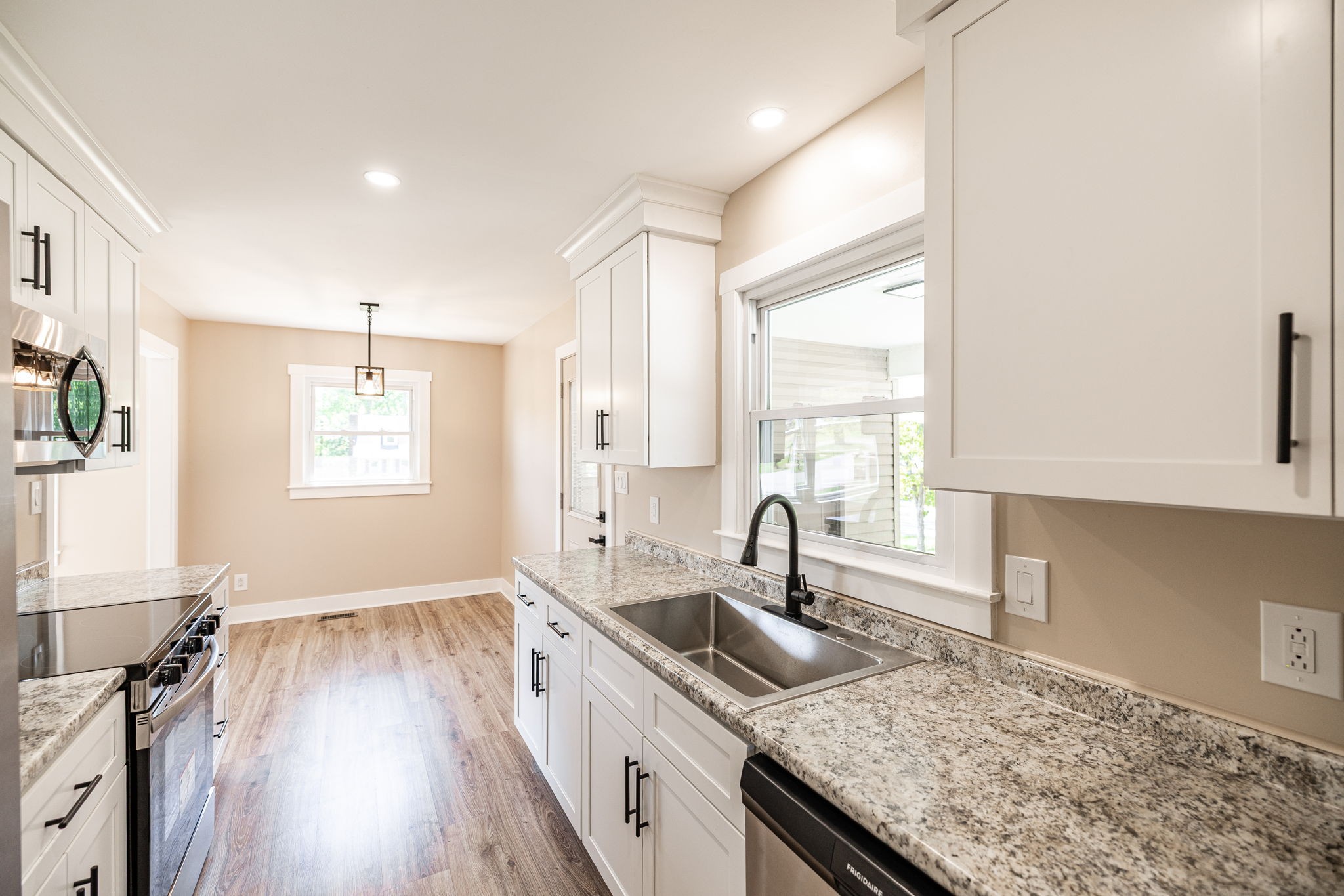 2017 Old Greenbrier Pike Greenbrier TN 37073