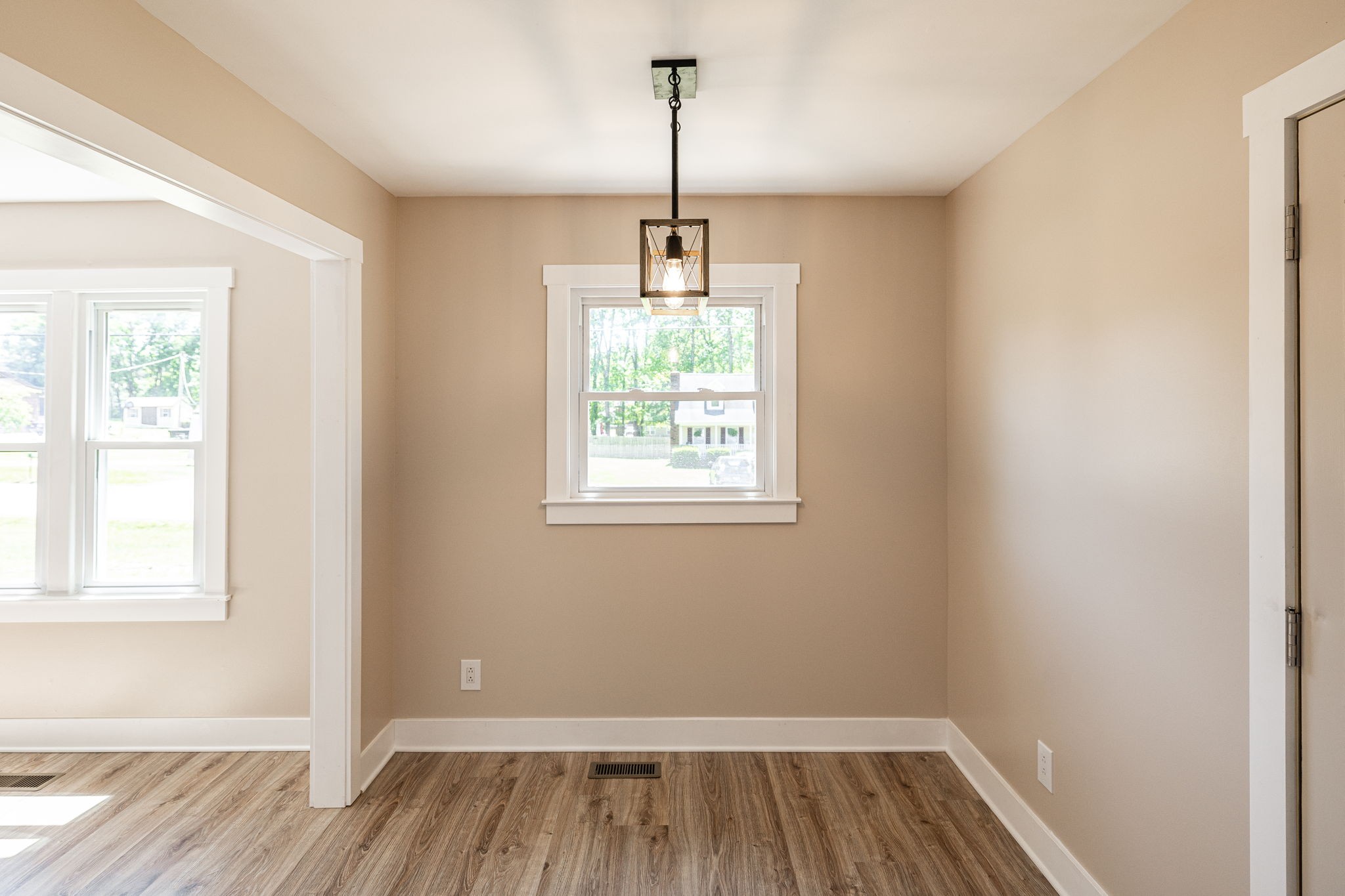 2017 Old Greenbrier Pike Greenbrier TN 37073