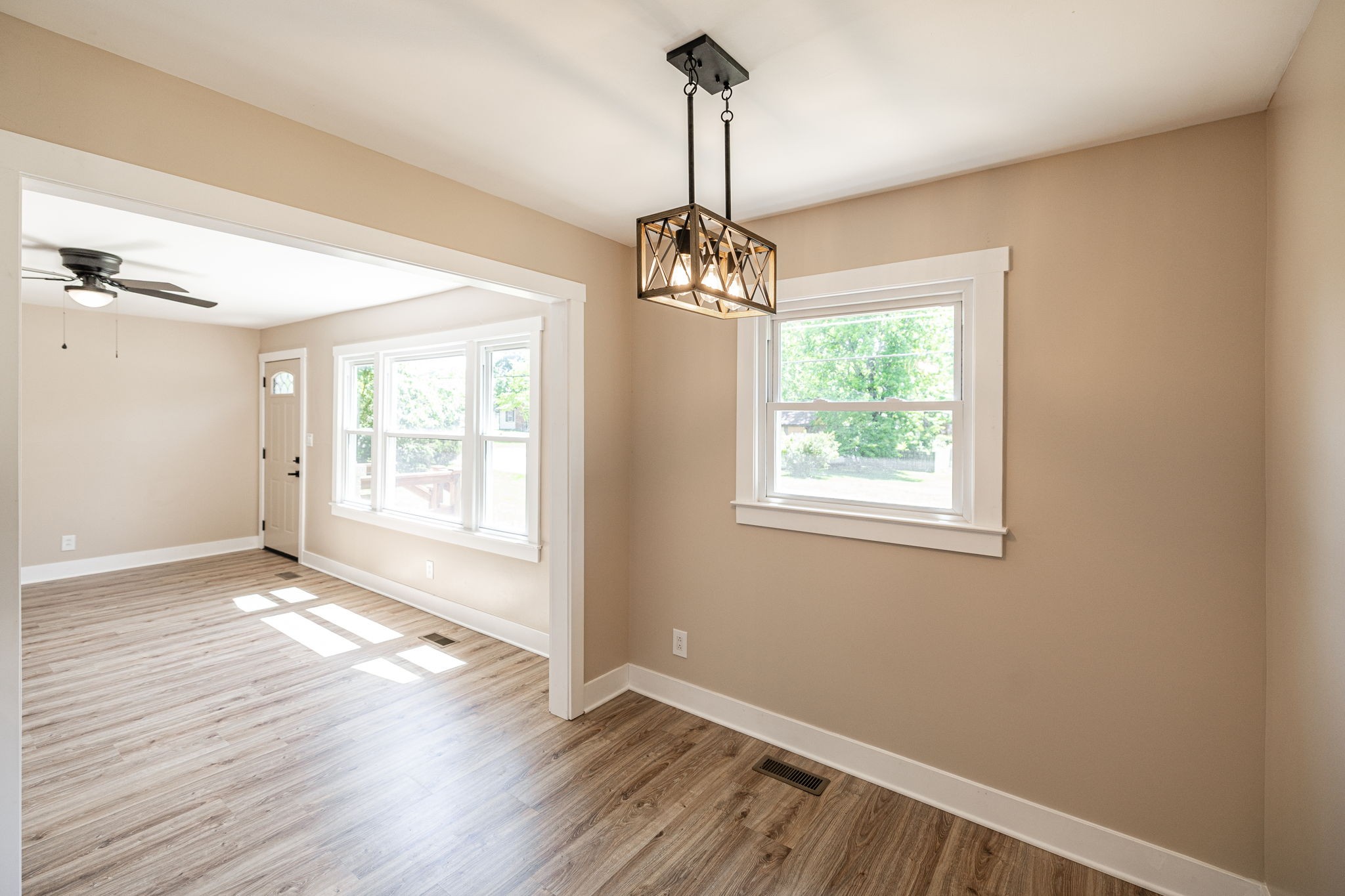 2017 Old Greenbrier Pike Greenbrier TN 37073