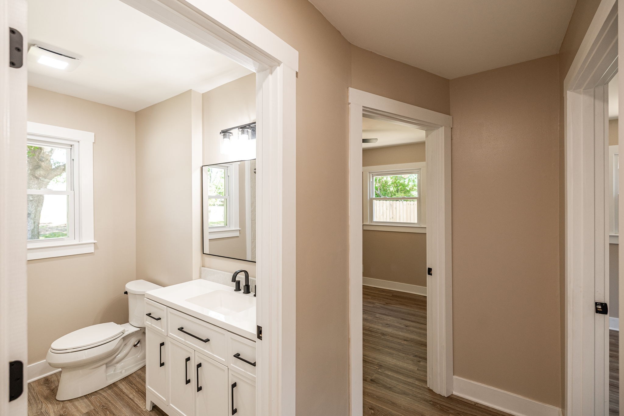 2017 Old Greenbrier Pike Greenbrier TN 37073