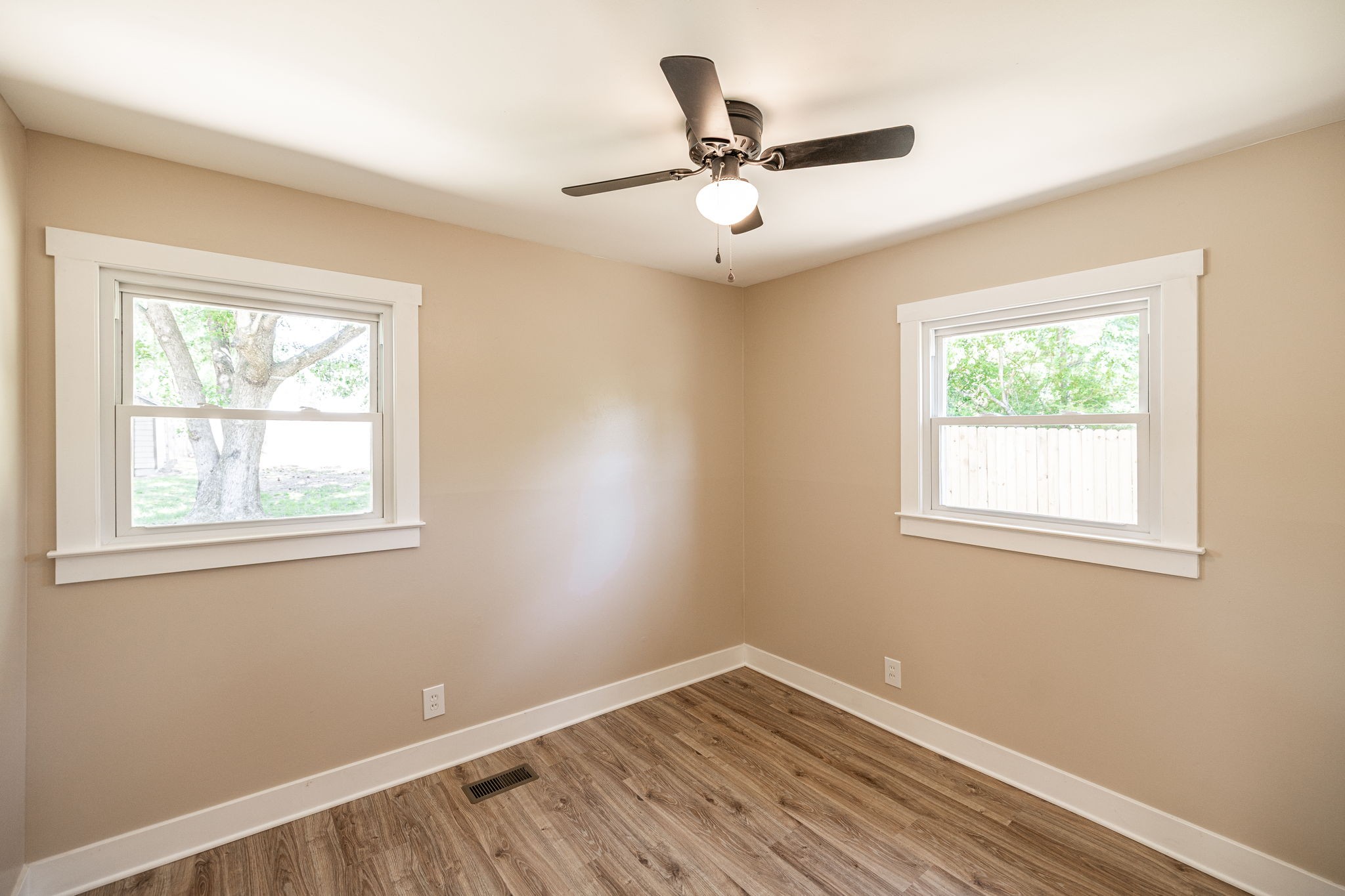 2017 Old Greenbrier Pike Greenbrier TN 37073
