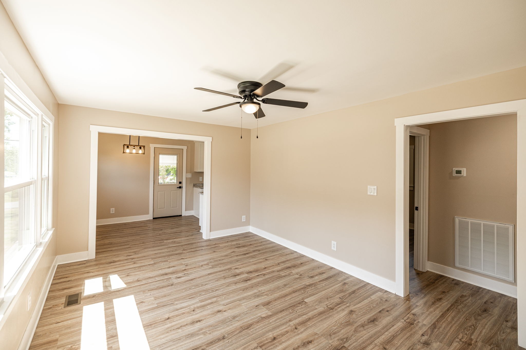 2017 Old Greenbrier Pike Greenbrier TN 37073