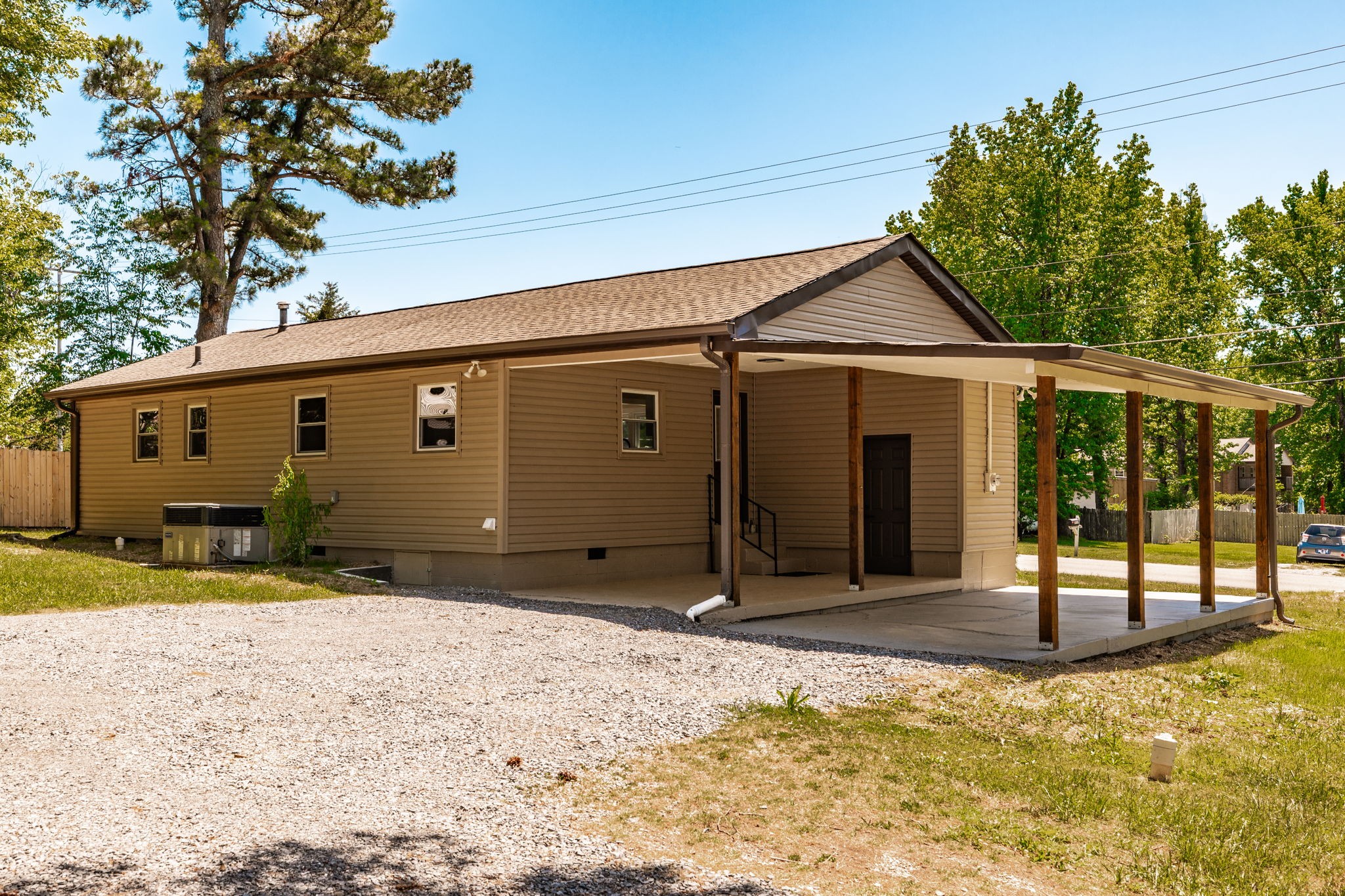 2017 Old Greenbrier Pike Greenbrier TN 37073