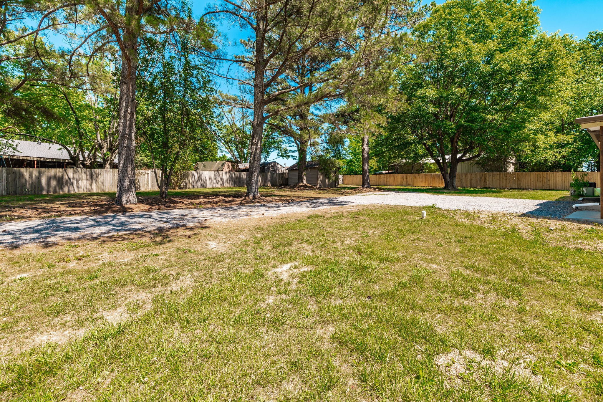 2017 Old Greenbrier Pike Greenbrier TN 37073